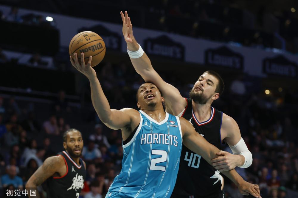 他与团队的 他与团队的