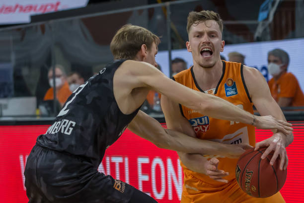 坛的硬仗 坛的硬仗