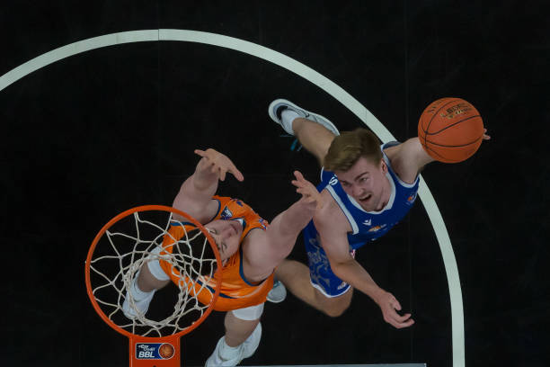 代仍将继续 代仍将继续