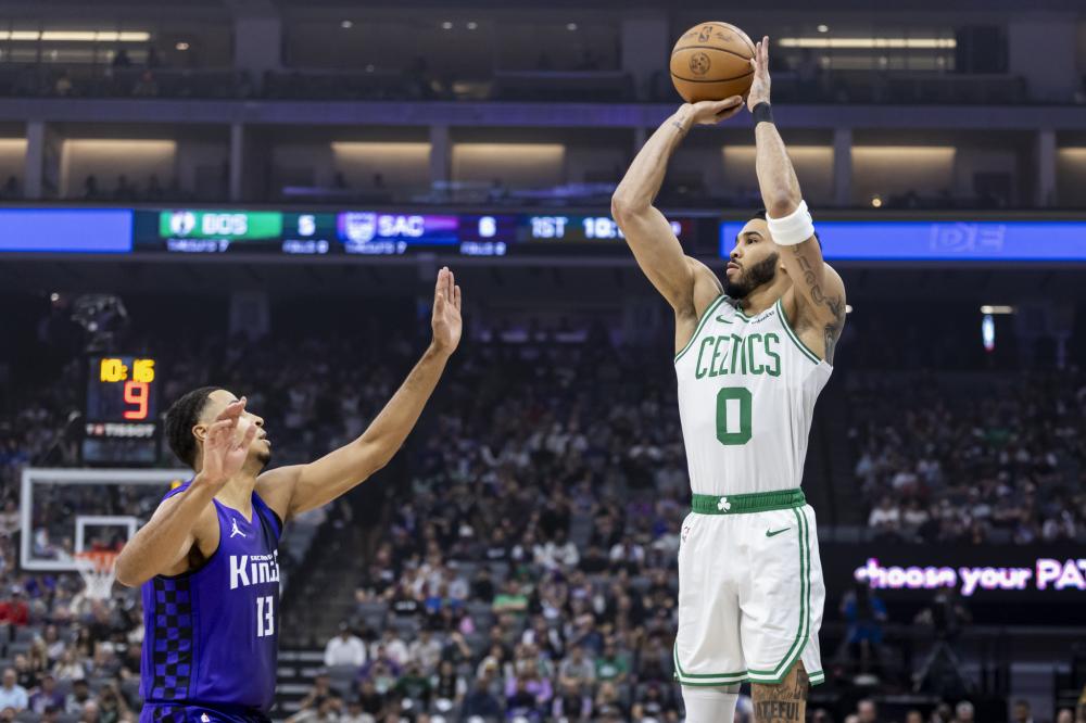 赛场刮起了 赛场刮起了