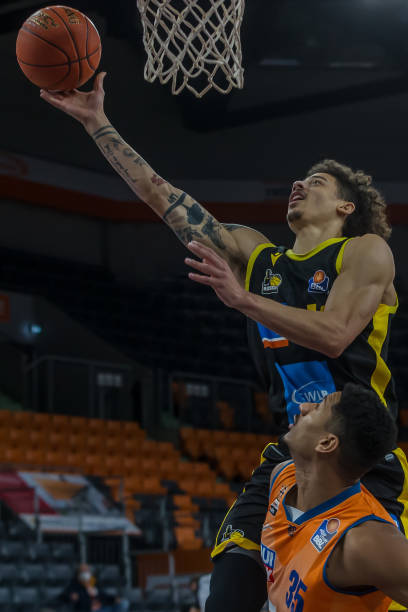 够捷足先登 够捷足先登